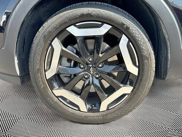 Used 2024 Kia Telluride S FWD image 32
