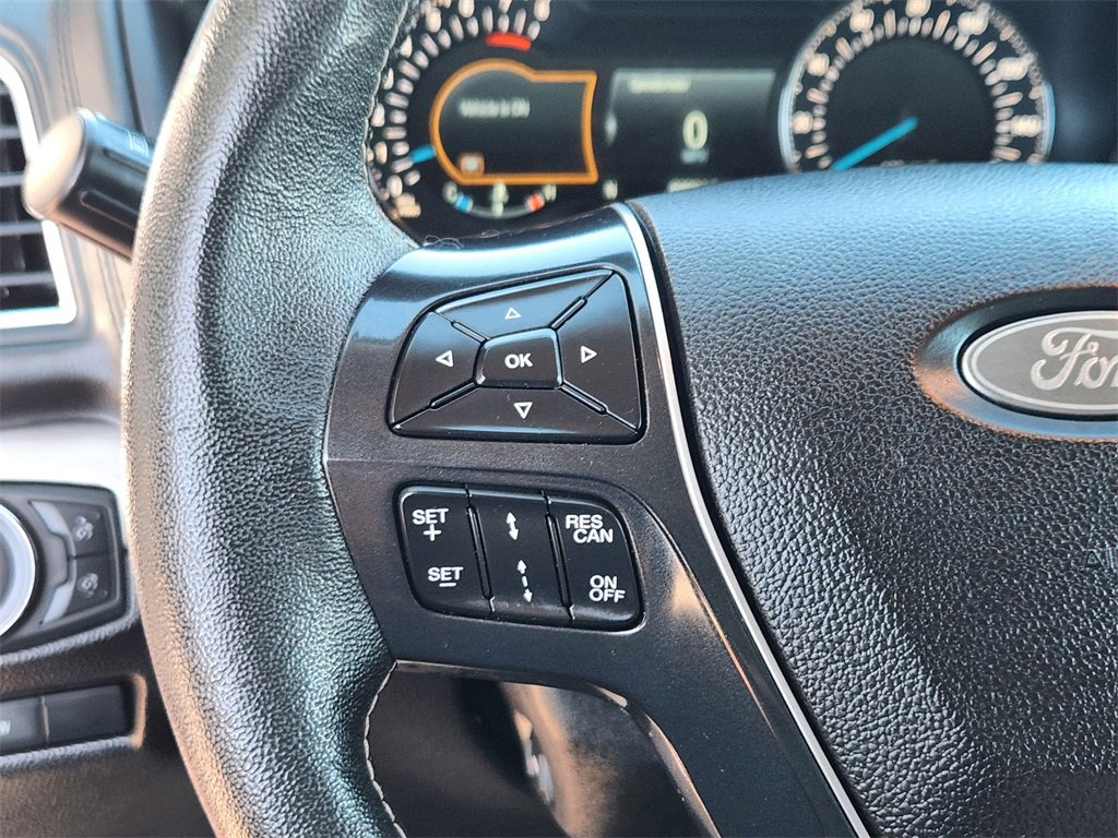 Used 2018 Ford Explorer Platinum image 17