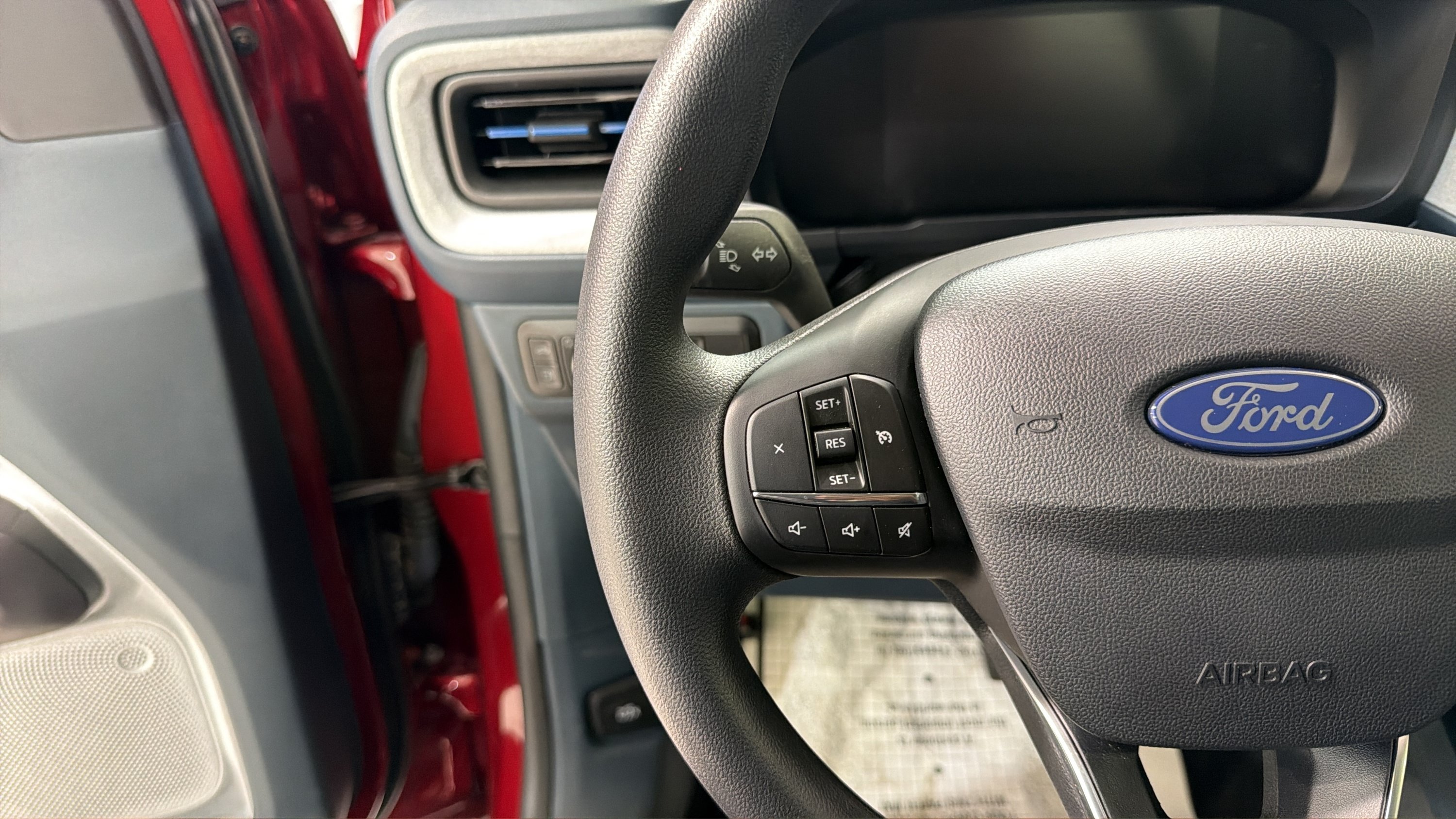 Used 2025 Ford Maverick XLT FWD image 13