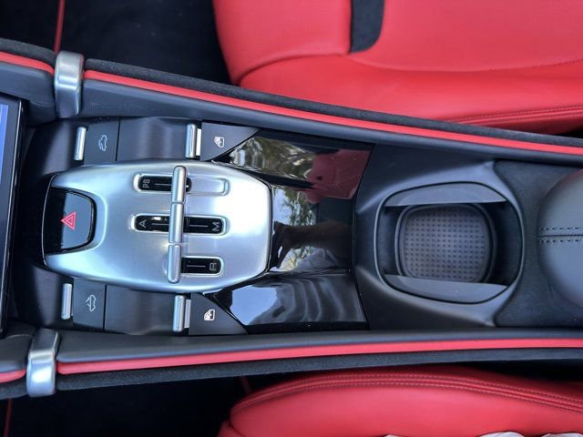 Used 2024 Ferrari Roma Spider image 30