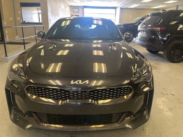 Used 2022 Kia Stinger GT2 w/ Red Interior Color Package image 7