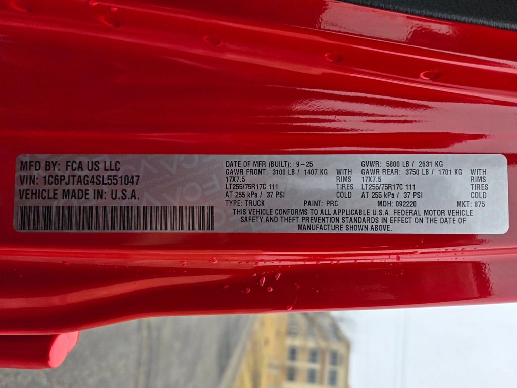 Used 2025 Jeep Gladiator High Tide image 33