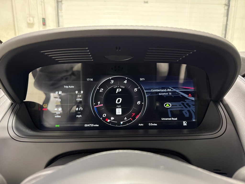 Used 2024 Jaguar F-TYPE R image 32