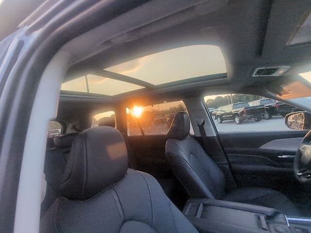 Used 2026 Toyota Grand Highlander FWD image 4