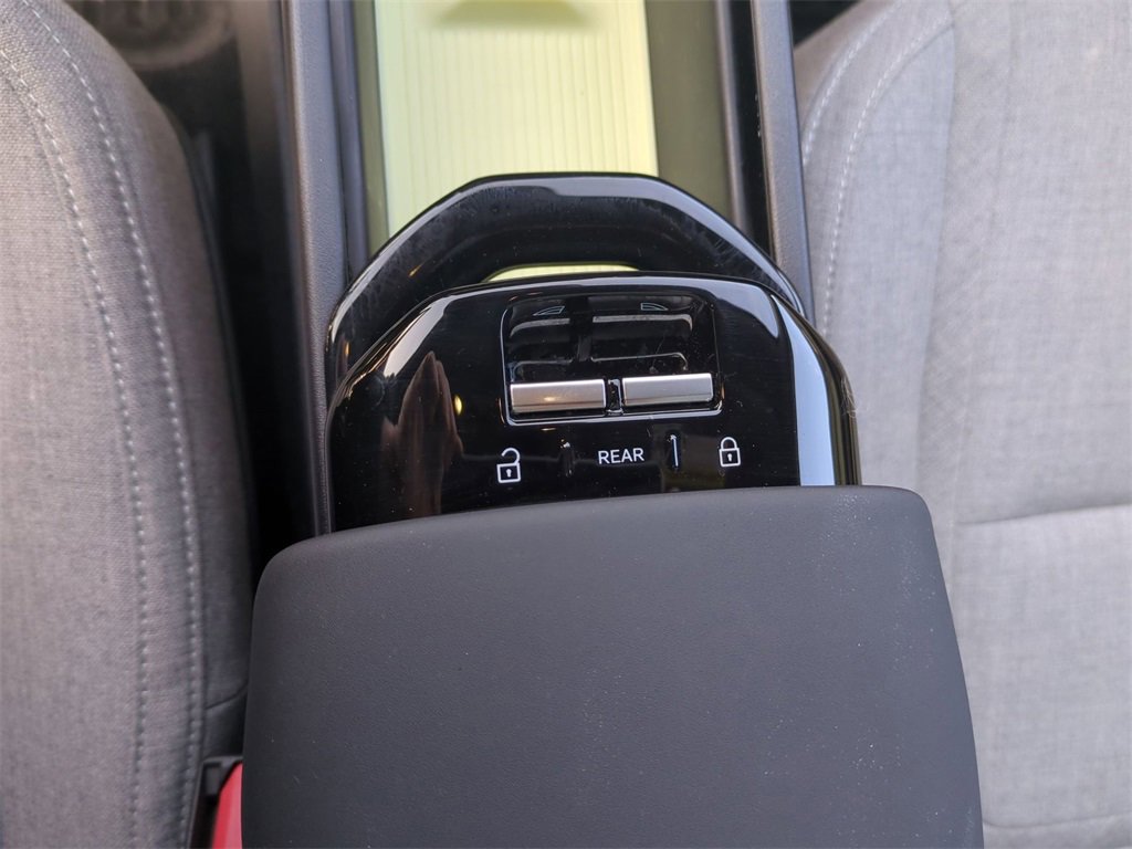 Used 2025 Volvo EX30 Ultra image 12