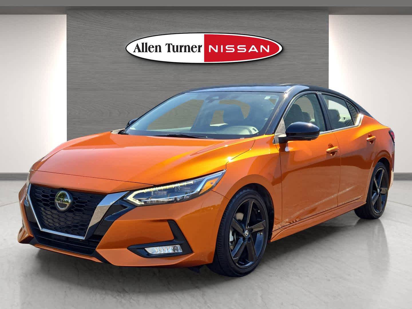 Used 2023 Nissan Sentra SR w/ SR Premium Package image 3