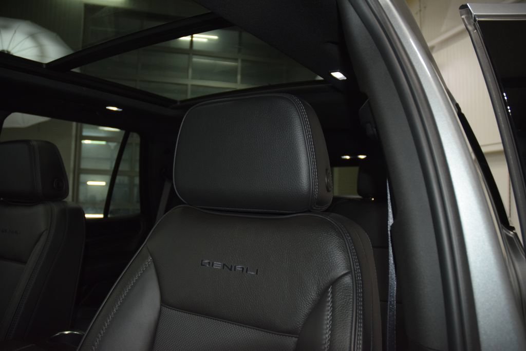 Used 2024 GMC Yukon Denali w/ Max Trailering Package AWD/4WD image 43
