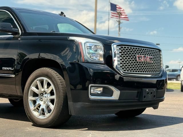 Used 2016 GMC Yukon Denali w/ Open Road Package AWD/4WD image 37