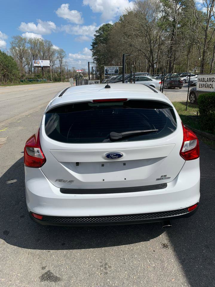 Used 2014 Ford Focus SE w/ SE Sport Package image 6