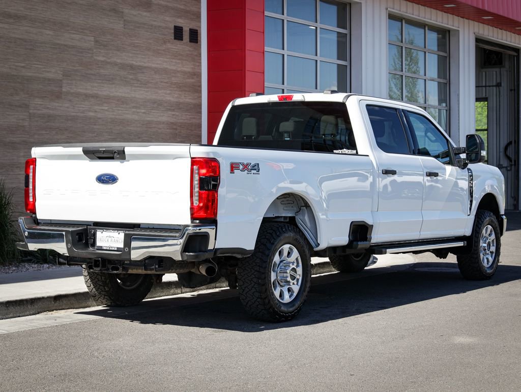 Used 2023 Ford F350 XLT w/ 360-Degree Camera Package AWD/4WD image 3