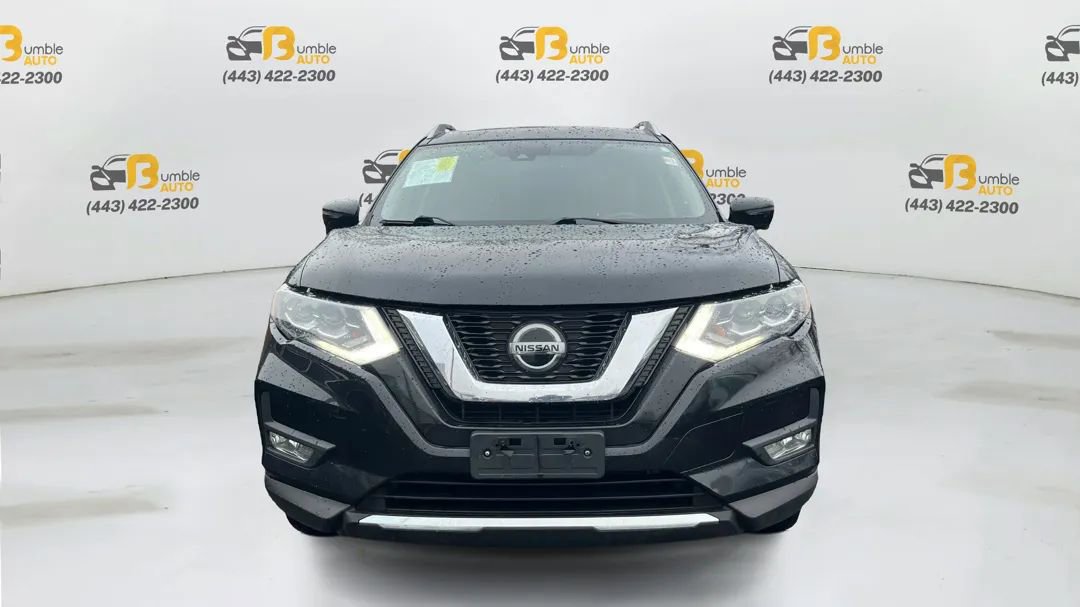 Used 2018 Nissan Rogue SL w/ Premium Package image 2