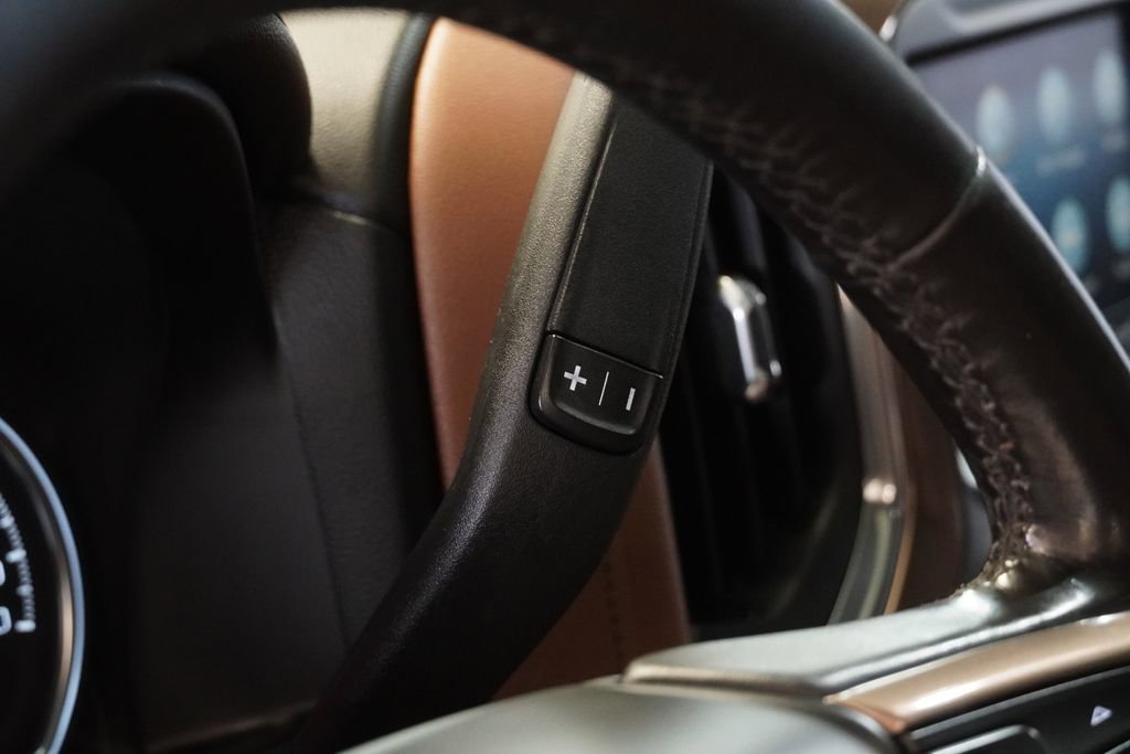 Used 2022 Chevrolet Silverado 1500 High Country image 23