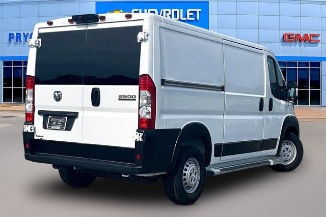 Used 2025 RAM ProMaster 2500 w/ U-Haul Equipment Group FWD image 5