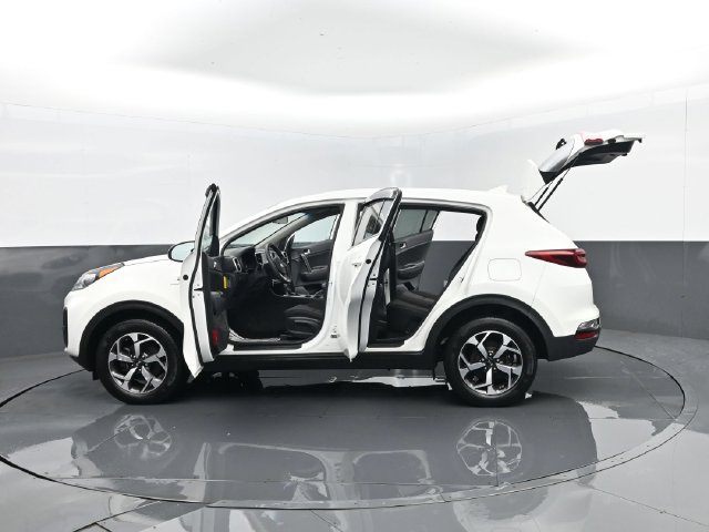 Used 2020 Kia Sportage LX AWD/4WD image 29