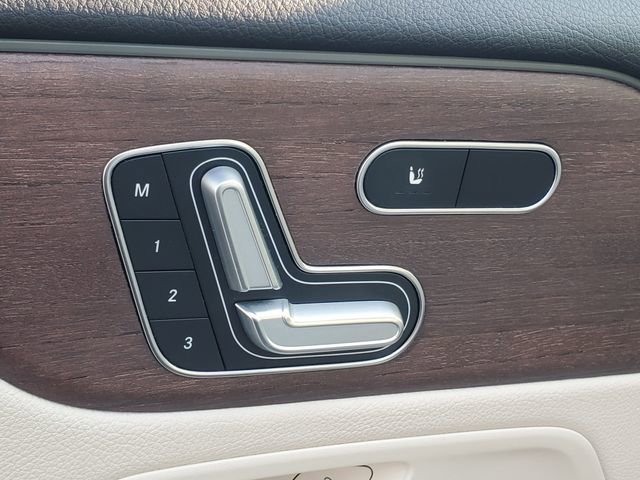 Used 2023 Mercedes-Benz GLB 250 4MATIC image 11