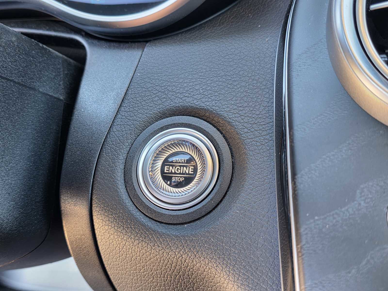 Used 2023 Mercedes-Benz C 300 Coupe image 18