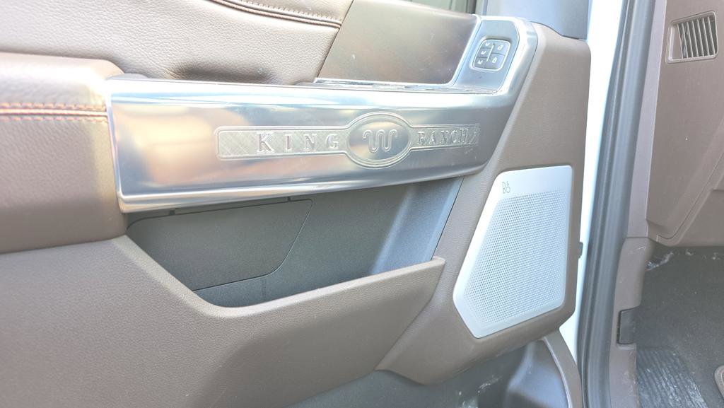 Used 2025 Ford F450 King Ranch w/ FX4 Off-Road Package image 32