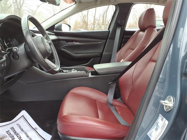 Used 2024 MAZDA MAZDA3 s image 13