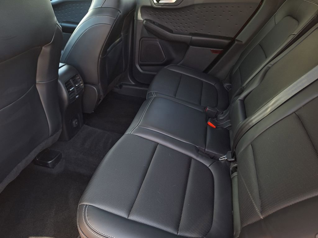 Used 2020 Ford Escape SEL image 12