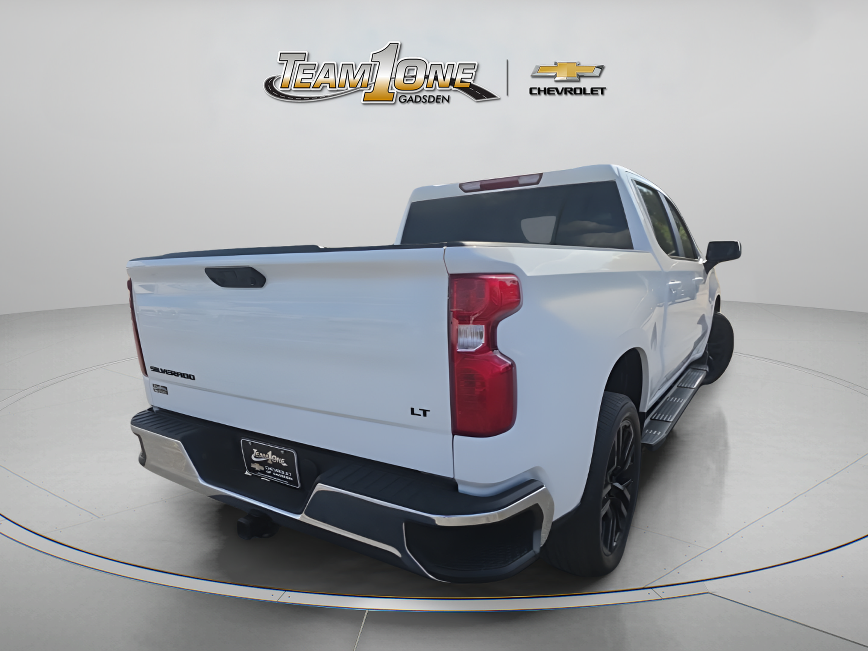 Used 2025 Chevrolet Silverado 1500 LT RWD image 8