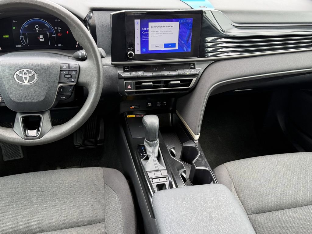 Used 2025 Toyota Camry LE FWD image 17