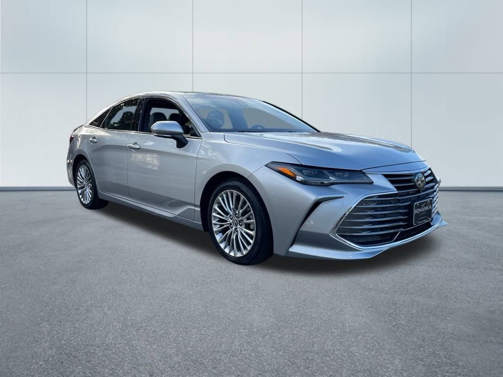 Certified 2019 Toyota Avalon Limited image 4
