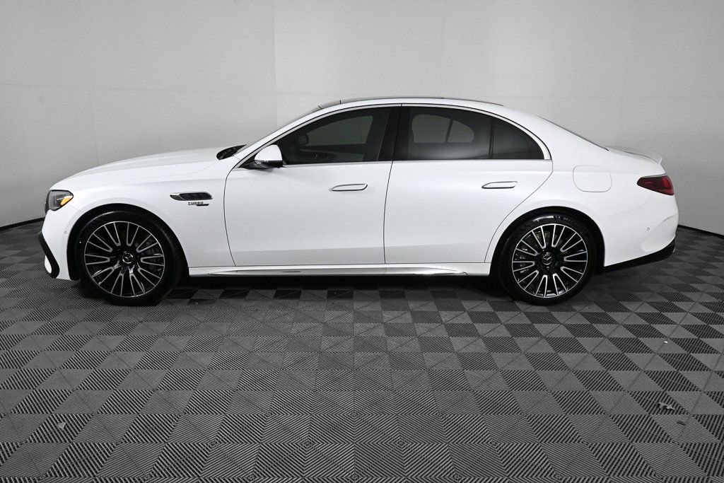 New 2026 Mercedes-Benz E 53 AMG e 4MATIC Sedan image 3