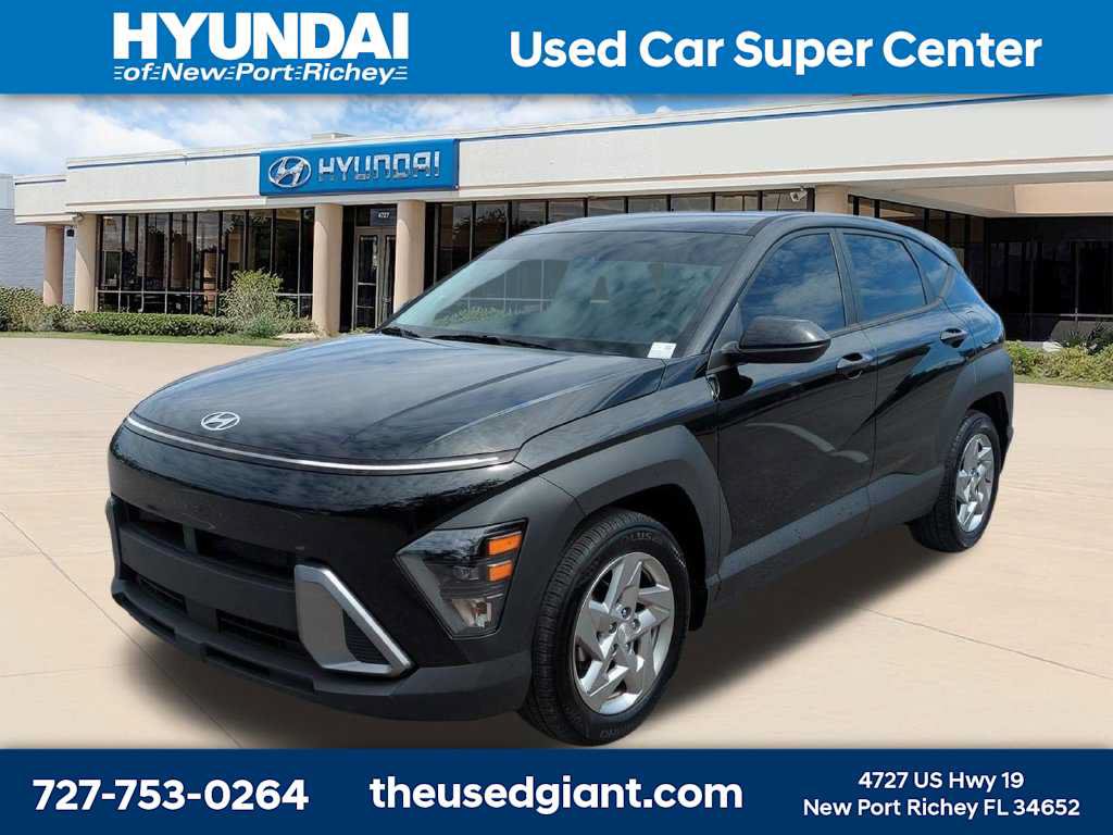 Certified 2025 Hyundai Kona SE