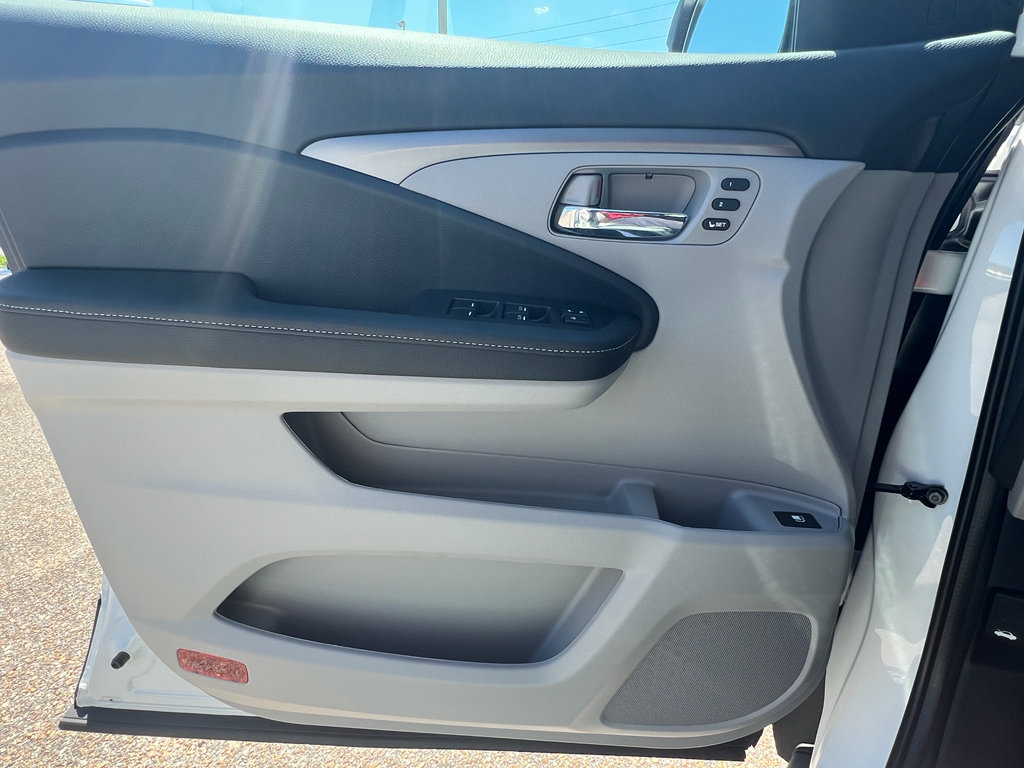 New 2026 Honda Ridgeline RTL image 18