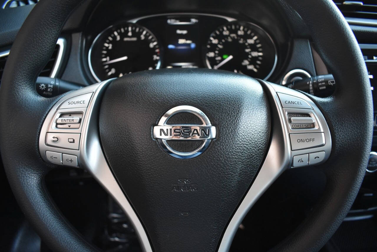 Used 2015 Nissan Rogue SV AWD/4WD image 42