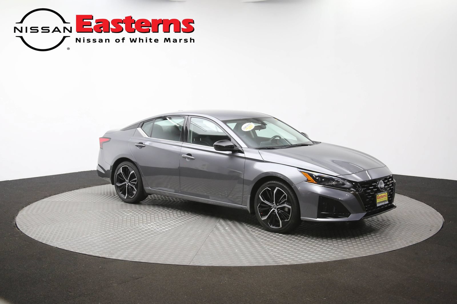 Used 2024 Nissan Altima 2.5 SR FWD image 42