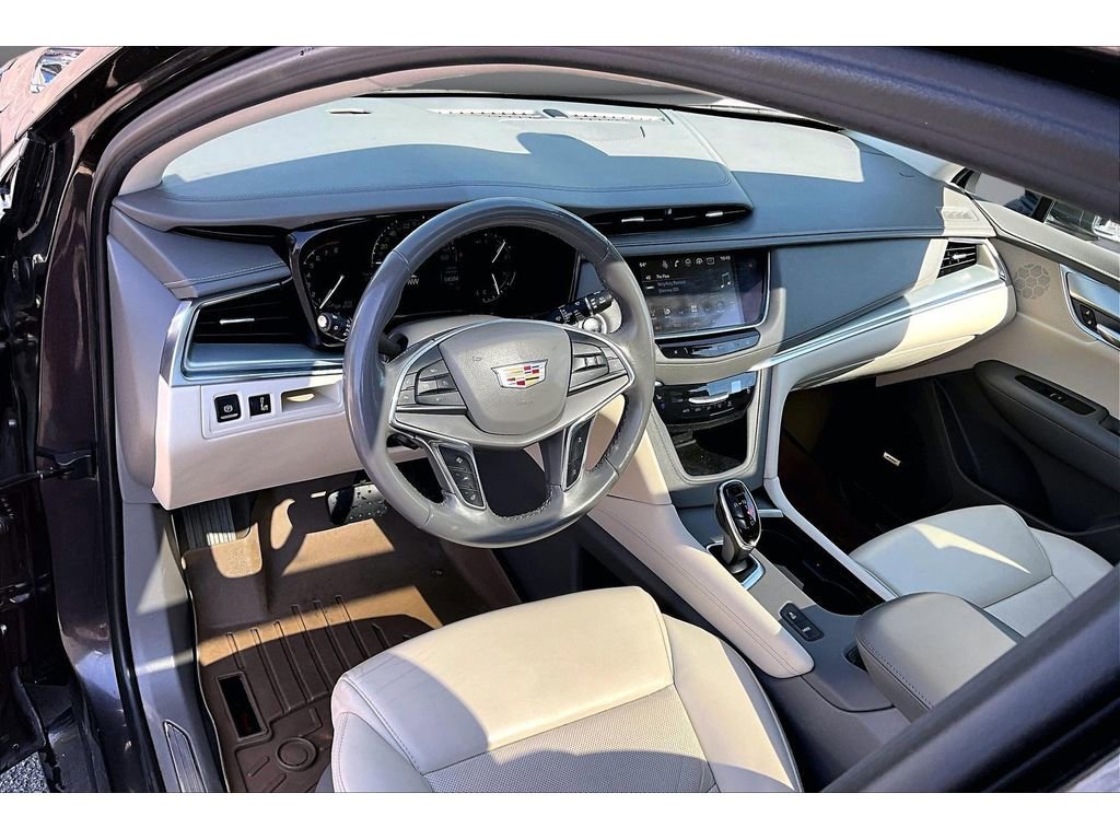 Used 2018 Cadillac XT5 Premium Luxury FWD image 15