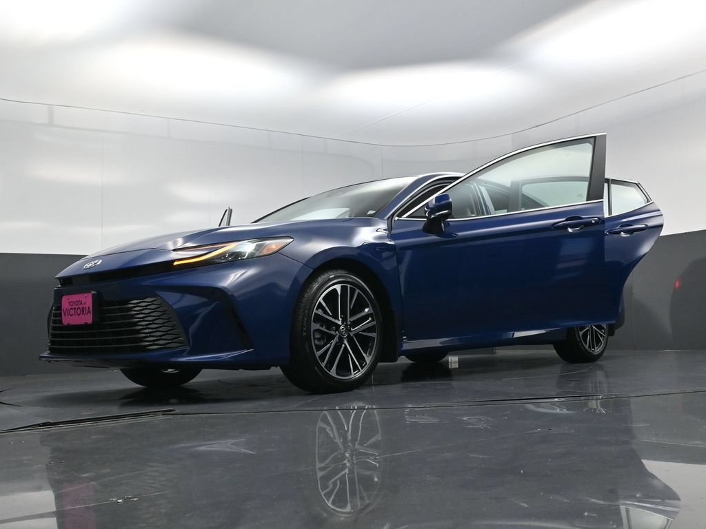 Used 2026 Toyota Camry XLE FWD image 27