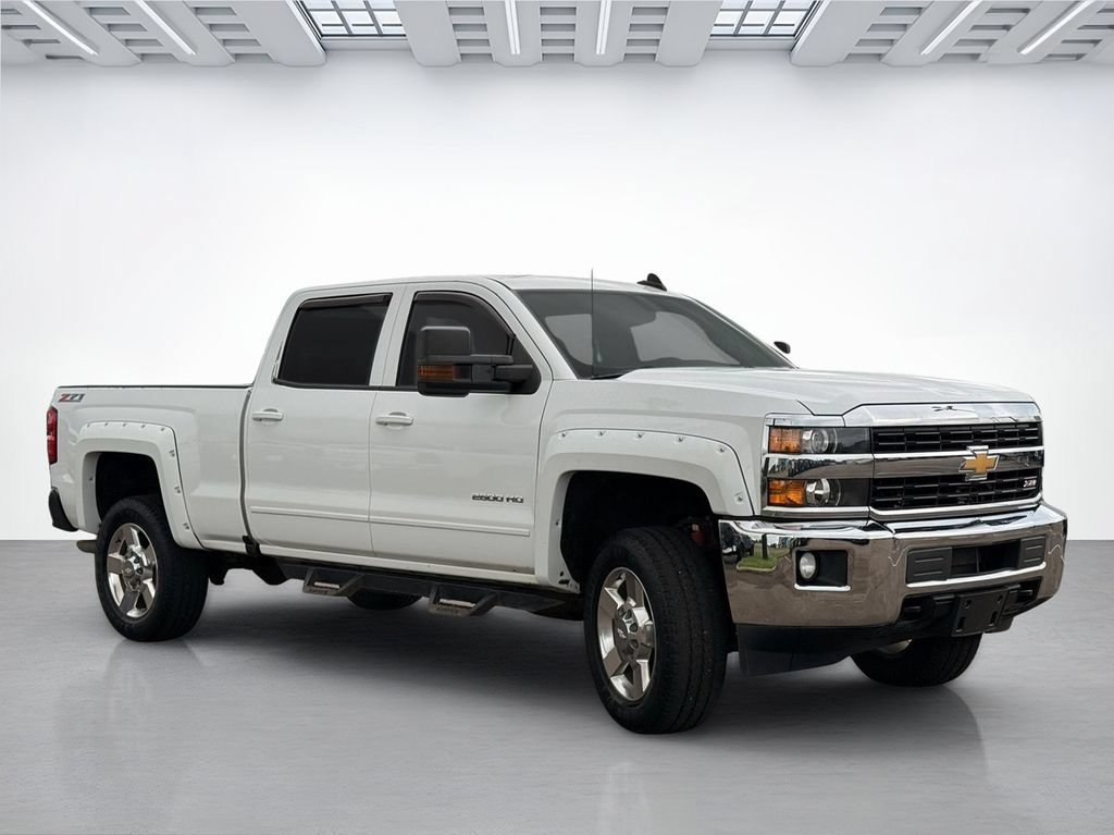 Used 2016 Chevrolet Silverado 2500 LT w/ LT Convenience Package AWD/4WD image 4