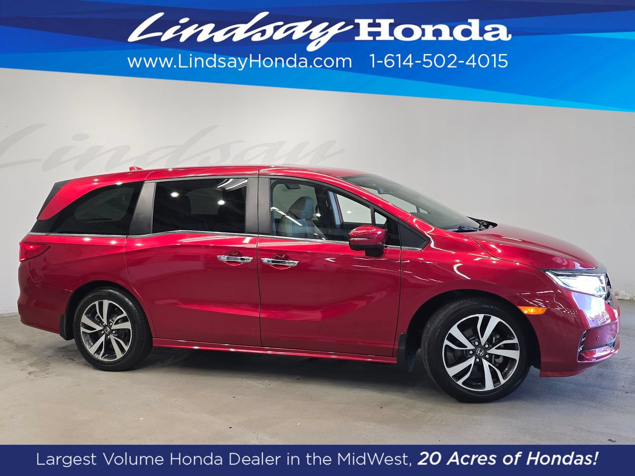 Used 2023 Honda Odyssey Touring image 3
