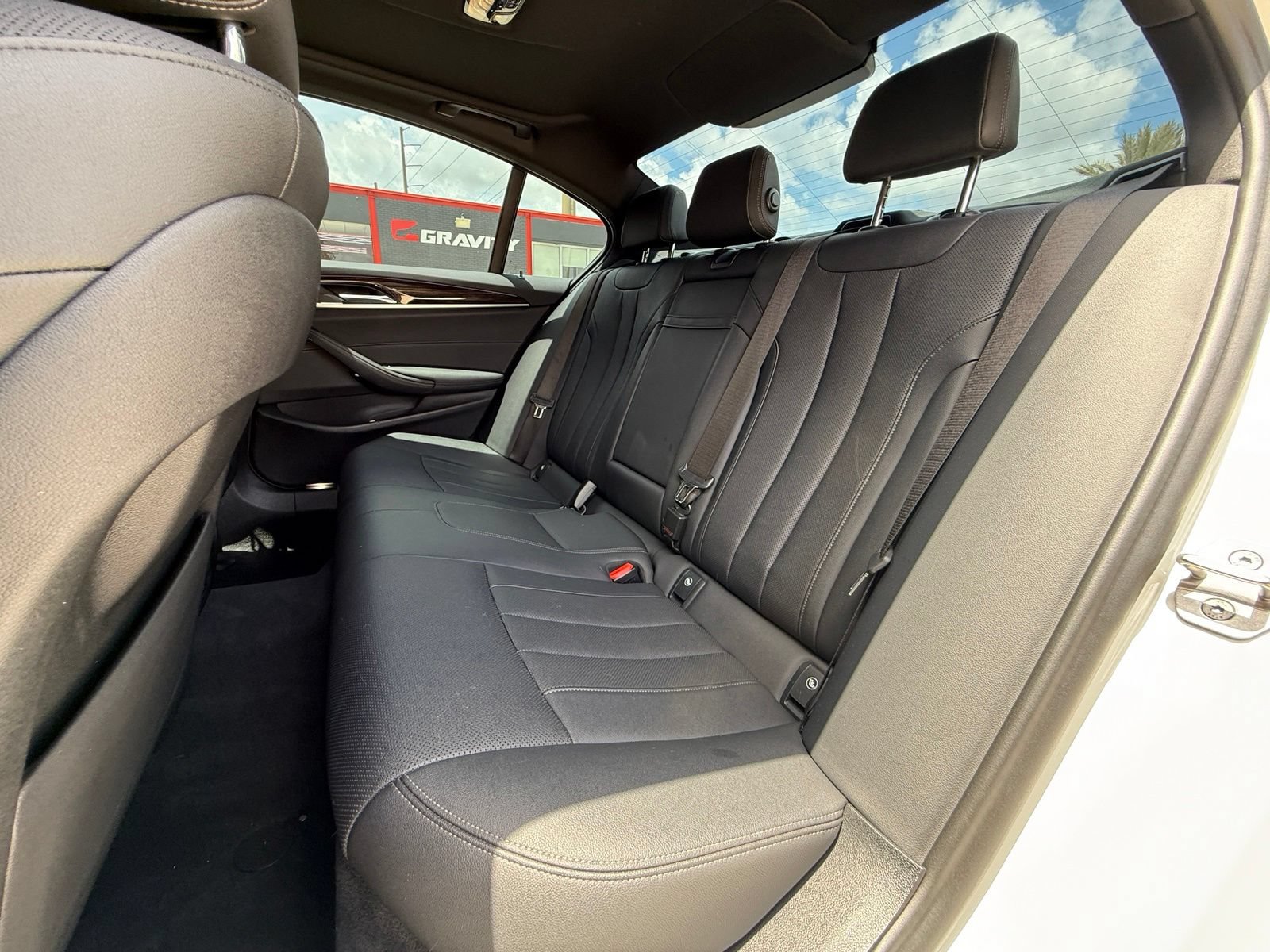 Used 2021 BMW 540i w/ M Sport Package RWD image 20
