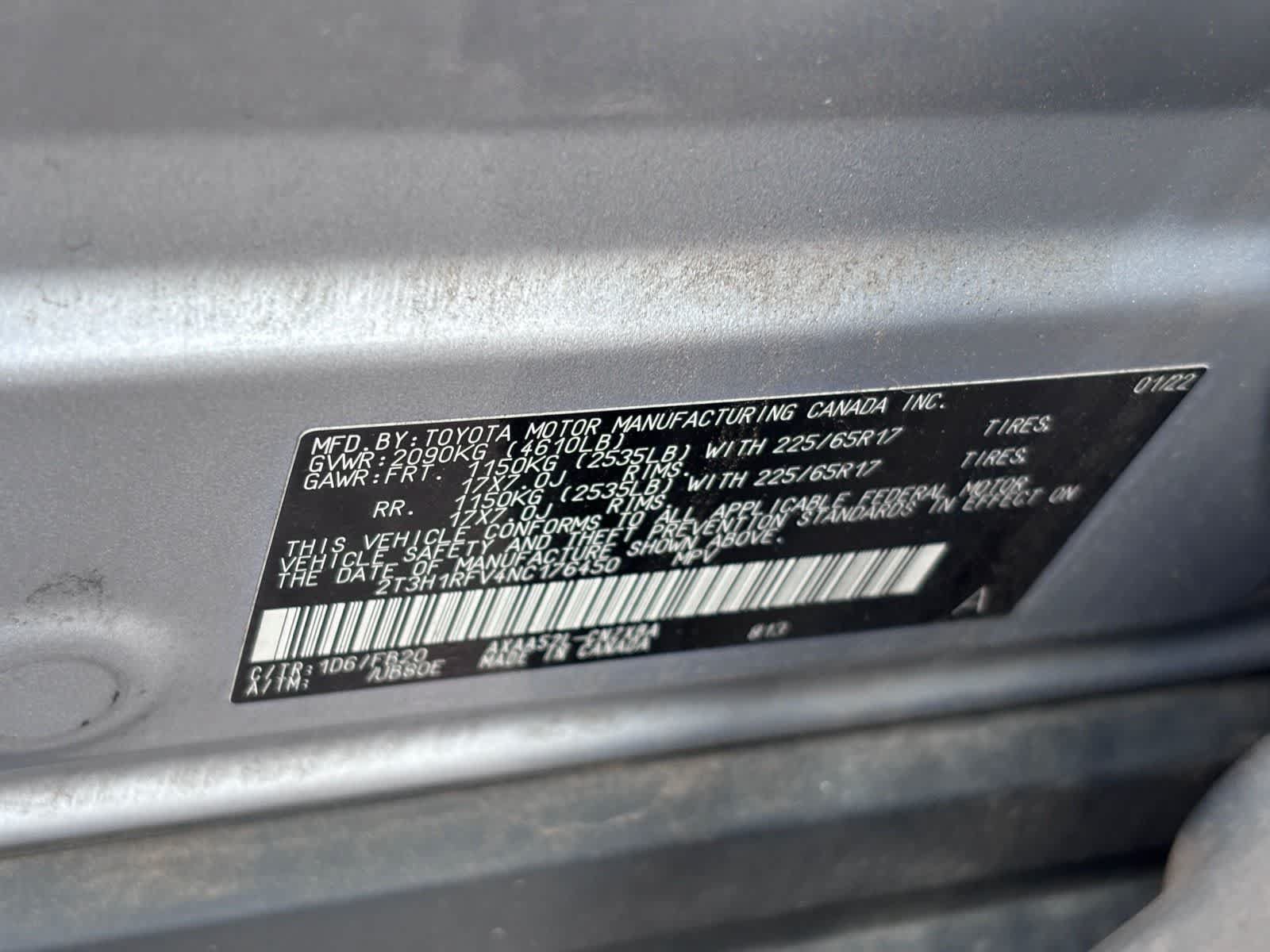 Used 2022 Toyota RAV4 LE FWD image 28
