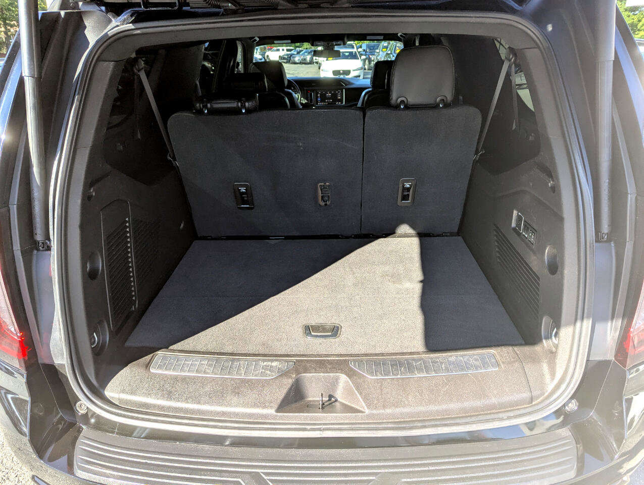 Used 2021 GMC Yukon XL Denali AWD/4WD image 46