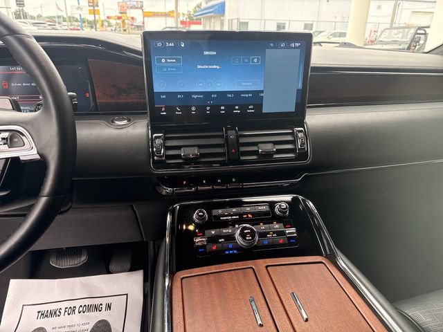 Used 2024 Lincoln Navigator Black Label AWD/4WD image 16