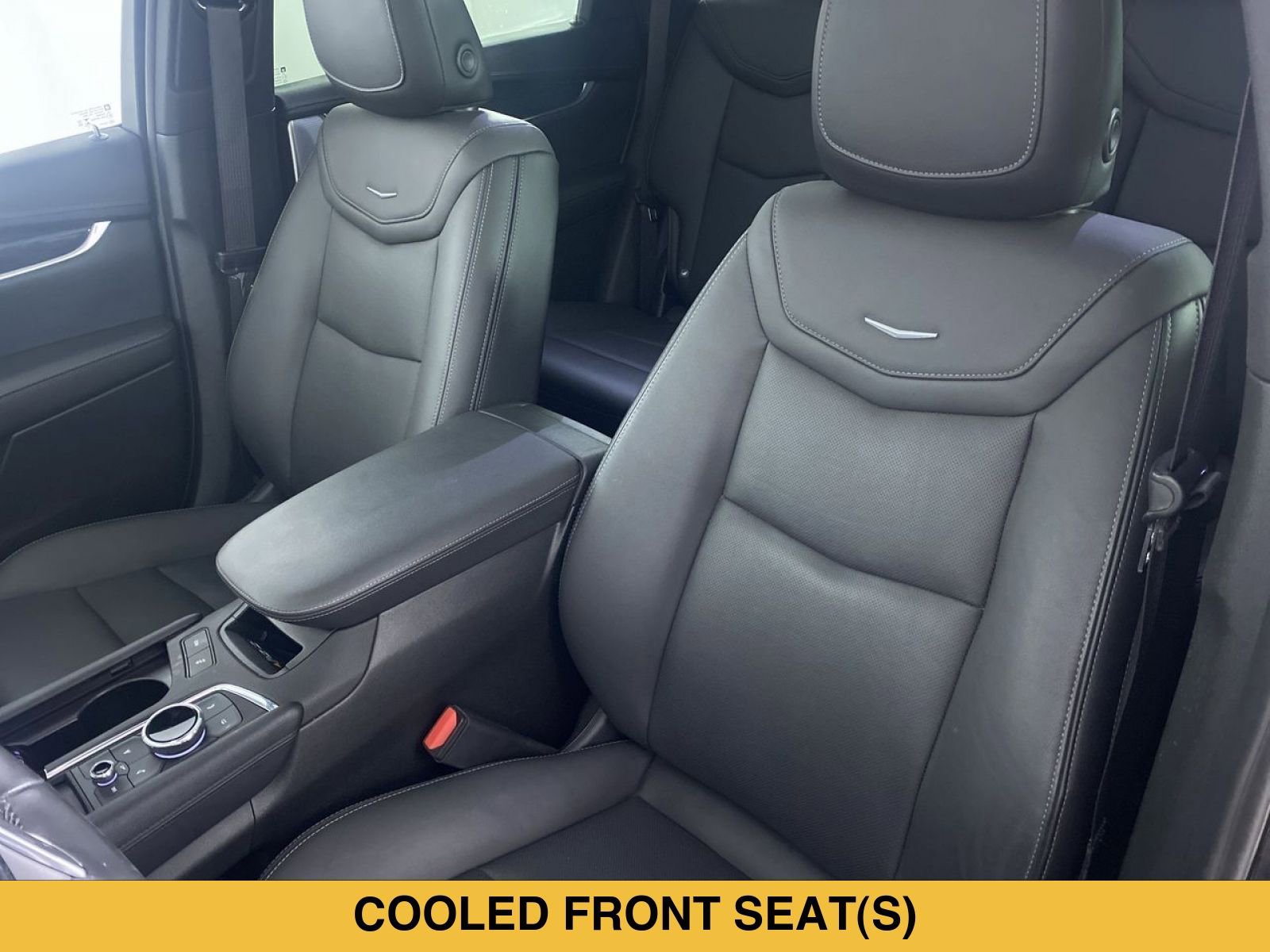 Certified 2022 Cadillac XT5 Premium Luxury AWD/4WD image 12