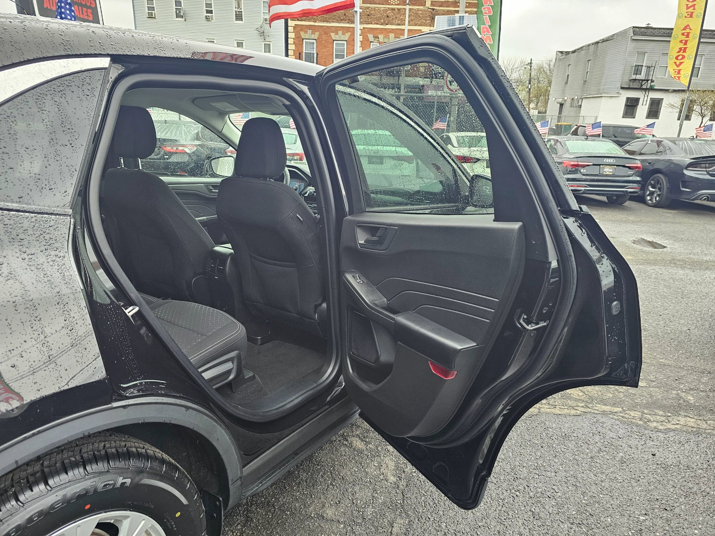 Used 2023 Ford Escape Active image 12