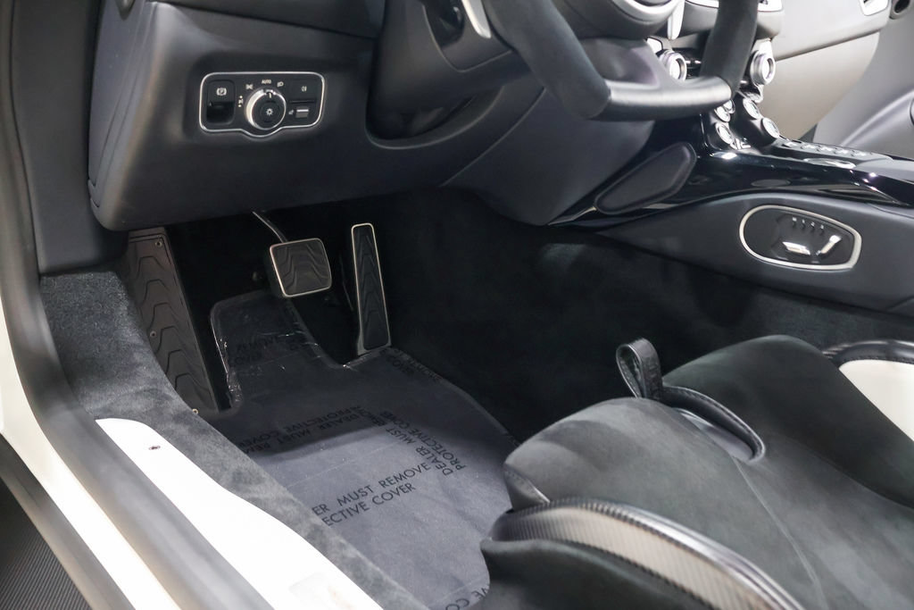 Used 2023 Aston Martin V12 Vantage RWD image 35