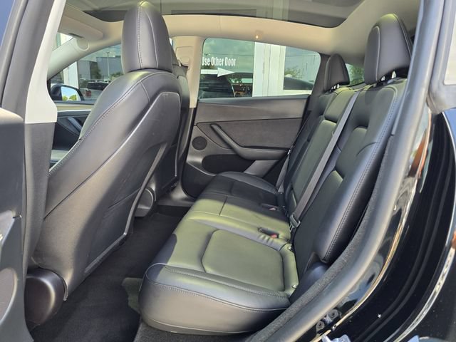 Used 2022 Tesla Model Y Performance AWD/4WD image 15
