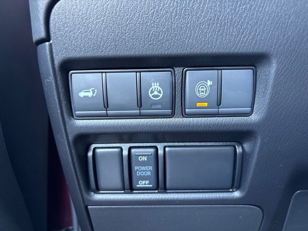 Used 2022 Nissan Armada Platinum w/ Captain's Chairs Package image 38