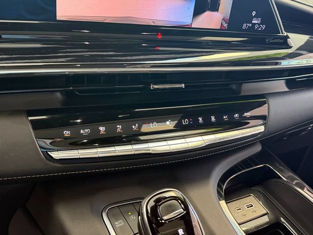 Used 2023 Cadillac Escalade Sport AWD/4WD image 21