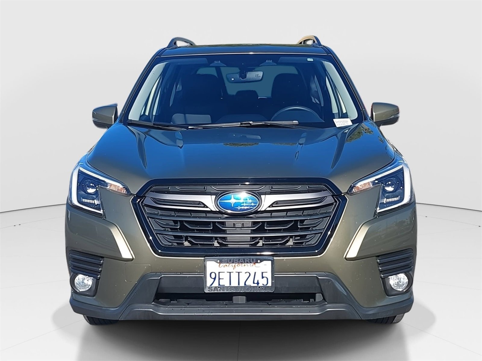 Certified 2023 Subaru Forester Limited image 2