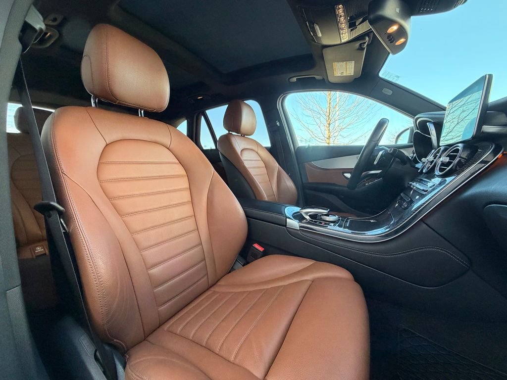 Used 2019 Mercedes-Benz GLC 43 AMG 4MATIC image 22