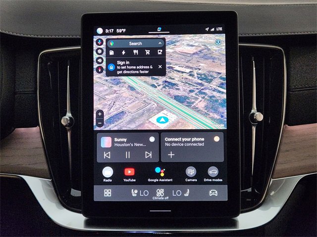 New 2025 Volvo XC90 T8 Plus w/ Protection Package Premier image 17