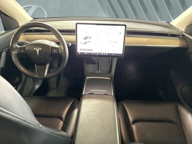 Used 2021 Tesla Model Y Long Range image 13