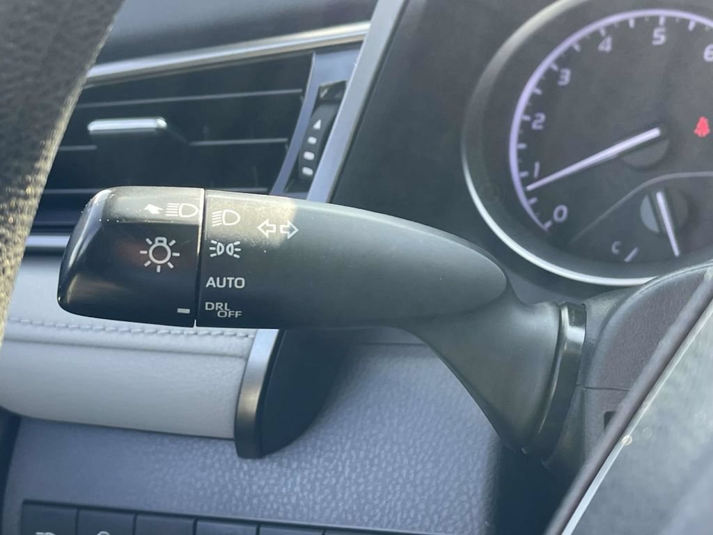 Used 2022 Toyota Camry LE FWD image 23